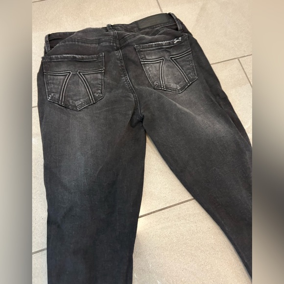Seven7 Jeans - Size 4 - Picture 7 of 8